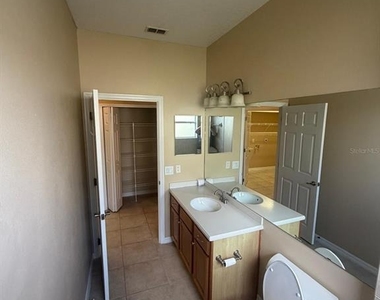 4576 Barbados Loop - Photo Thumbnail 27