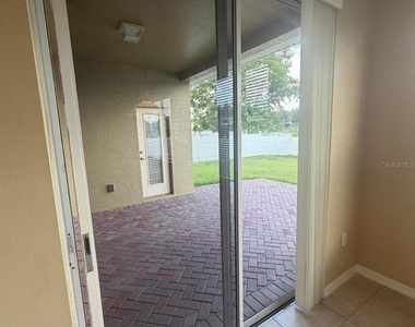 4576 Barbados Loop - Photo Thumbnail 15