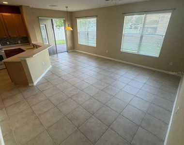 4576 Barbados Loop - Photo Thumbnail 12