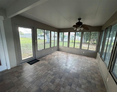 8620 Alam Avenue - Photo Thumbnail 18