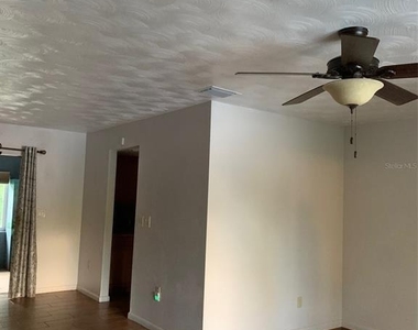 2211 Hardey Street - Photo Thumbnail 3