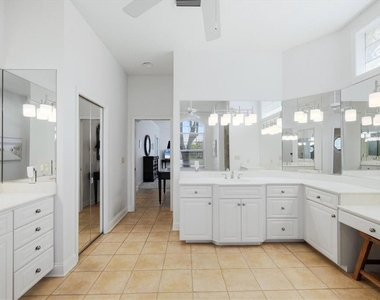 9913 Laurel Valley Avenue Circle - Photo Thumbnail 18