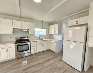 321 3rd Street Drive W - Photo Thumbnail 5
