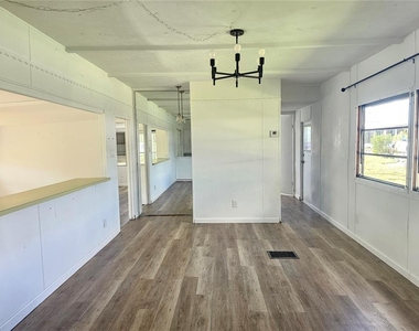 321 3rd Street Drive W - Photo Thumbnail 12