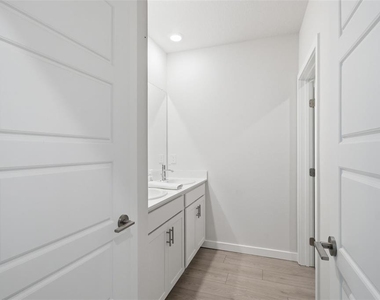 18114 Wheathouse Place - Photo Thumbnail 32