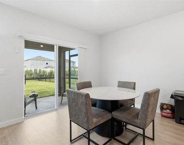 18114 Wheathouse Place - Photo Thumbnail 10