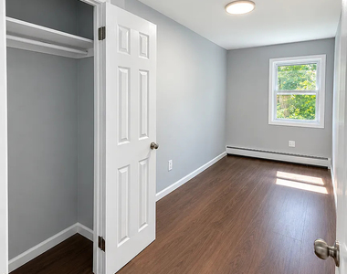 Discover Spacious Living in Queens Village, NY - Photo Thumbnail 3