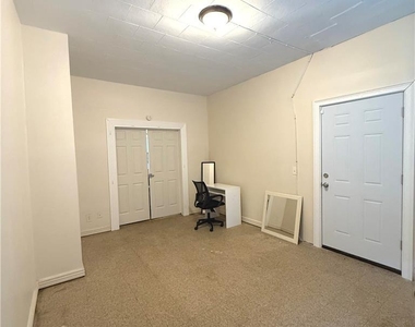 614 N 8th Street - Photo Thumbnail 8