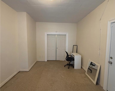 614 N 8th Street - Photo Thumbnail 9