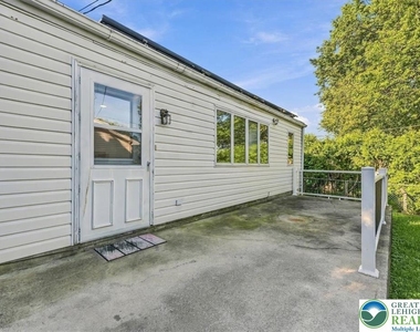 1219 E Highland Street - Photo Thumbnail 20