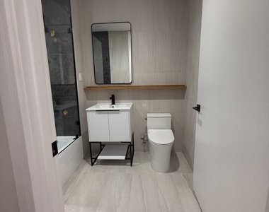 997 Rogers Avenue - Photo Thumbnail 4