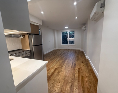 997 Rogers Avenue - Photo Thumbnail 2