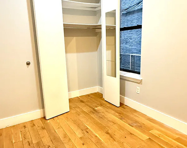 1020 Park Place - Photo Thumbnail 5
