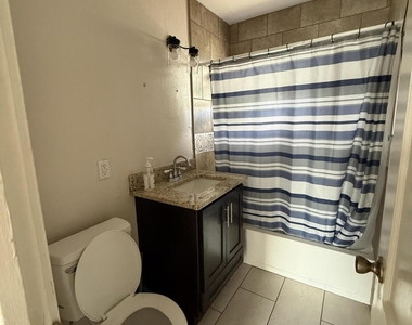 1109 Huckleberry Street - Photo Thumbnail 9