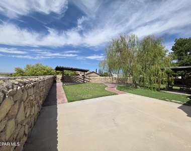7346 Gulf Creek Drive - Photo Thumbnail 41