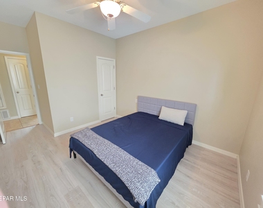 7346 Gulf Creek Drive - Photo Thumbnail 23