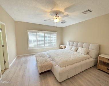 7346 Gulf Creek Drive - Photo Thumbnail 25