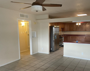 9289 Leonardo Avenue - Photo Thumbnail 2