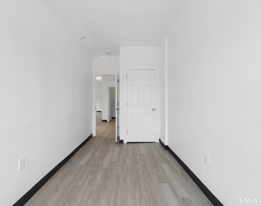 654 Park Street - Photo Thumbnail 4