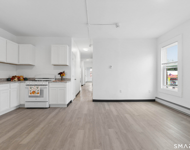 654 Park Street - Photo Thumbnail 2