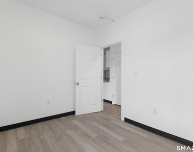 654 Park Street - Photo Thumbnail 11