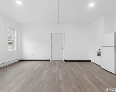 654 Park Street - Photo Thumbnail 3