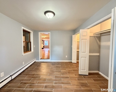 46 Warren Street - Photo Thumbnail 6