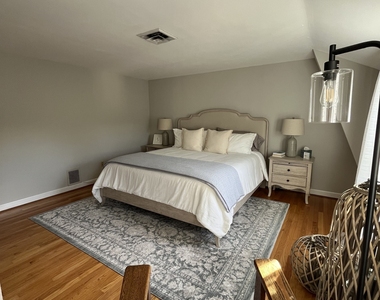 13 Boxwood Lane - Photo Thumbnail 4