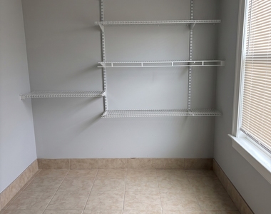 90 Oak Street - Photo Thumbnail 9