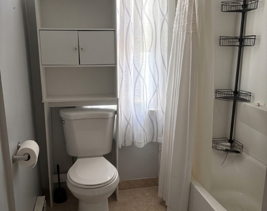 90 Oak Street - Photo Thumbnail 5