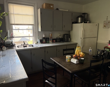 90 Oak Street - Photo Thumbnail 11
