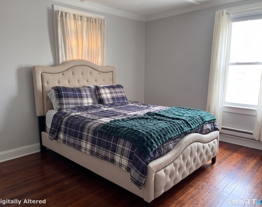 90 Oak Street - Photo Thumbnail 7