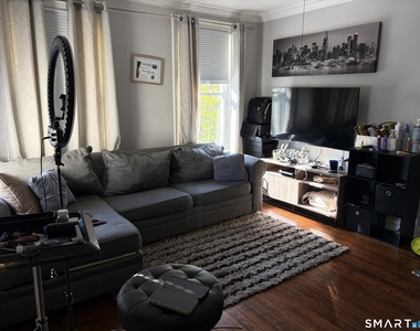 90 Oak Street - Photo Thumbnail 13