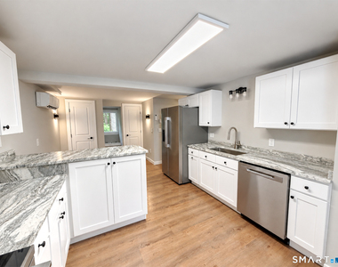 300 Railtree Hill Road - Photo Thumbnail 3