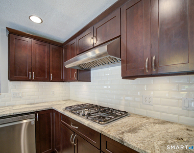 197 Maple Avenue - Photo Thumbnail 23