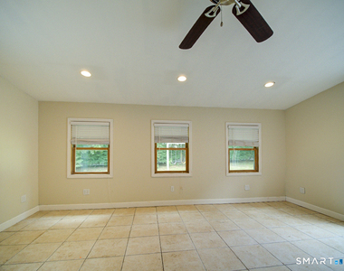 197 Maple Avenue - Photo Thumbnail 31
