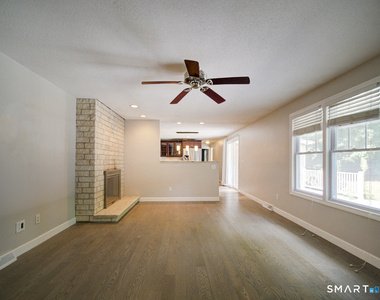 197 Maple Avenue - Photo Thumbnail 17