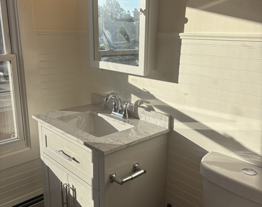 268 Humphrey Street - Photo Thumbnail 5