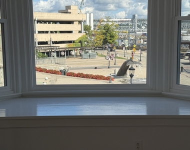 2 Bank Street - Photo Thumbnail 2