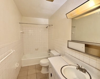 457 Whalley Avenue - Photo Thumbnail 2