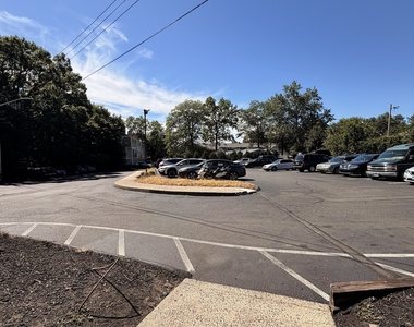 457 Whalley Avenue - Photo Thumbnail 5
