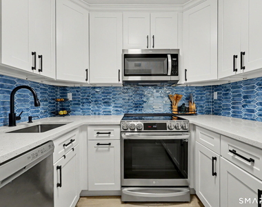 1633 Washington Boulevard - Photo Thumbnail 2
