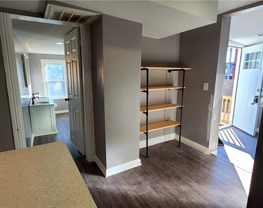 505 S Main St - Photo Thumbnail 3