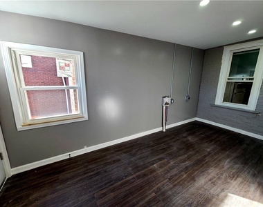 505 S Main St - Photo Thumbnail 2