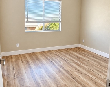 4624 Snake Eyes Street - Photo Thumbnail 23