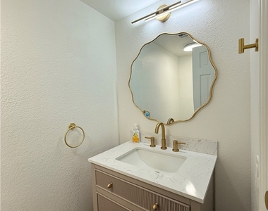 4937 Vivaldi Drive - Photo Thumbnail 12