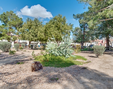 4937 Vivaldi Drive - Photo Thumbnail 20