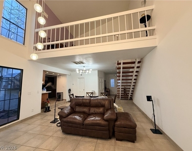 4937 Vivaldi Drive - Photo Thumbnail 10