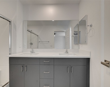 126 Barringswell Avenue - Photo Thumbnail 27