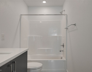 126 Barringswell Avenue - Photo Thumbnail 34